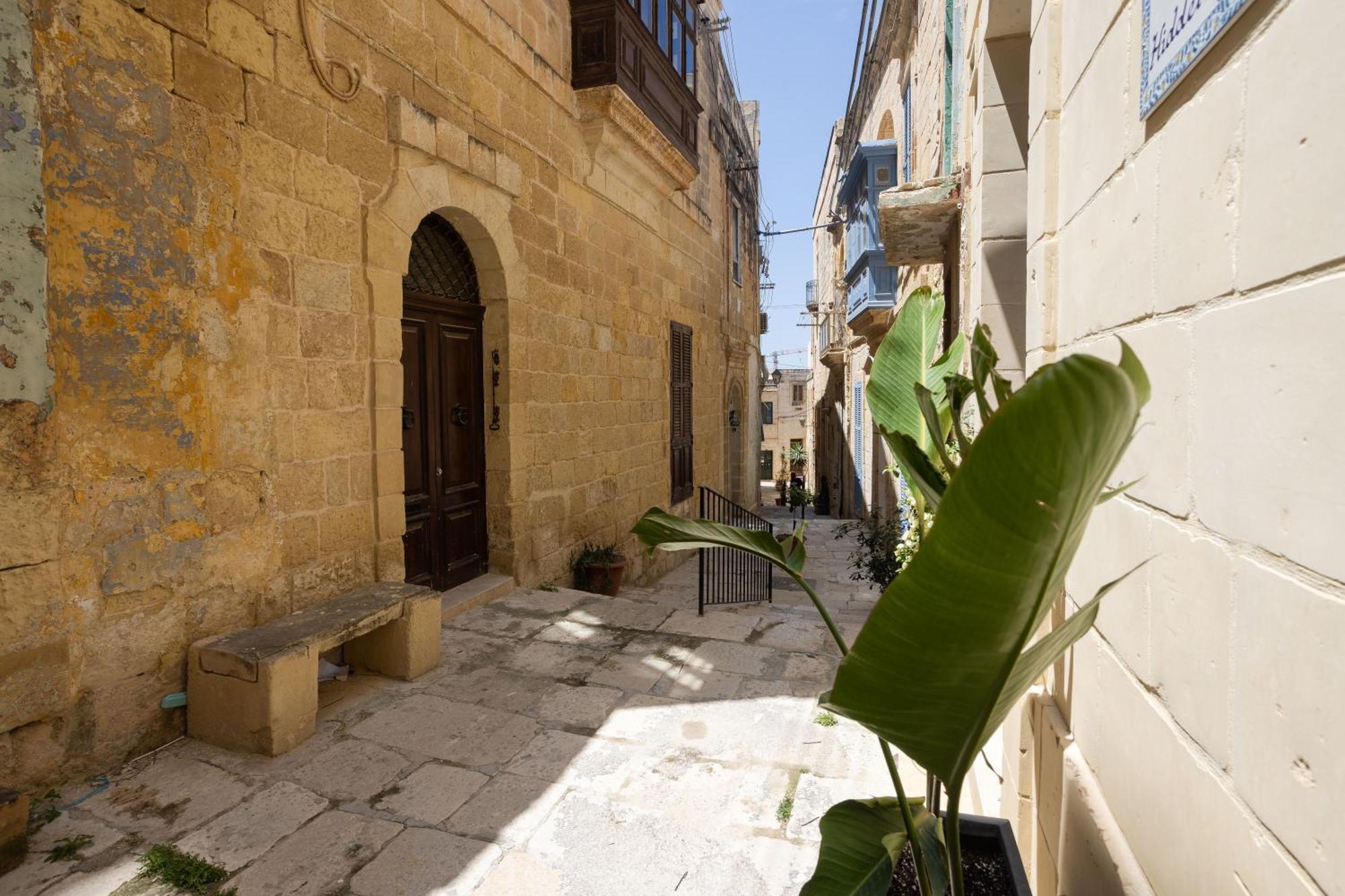 The Maltese Gem Apartment Cospicua Exterior photo